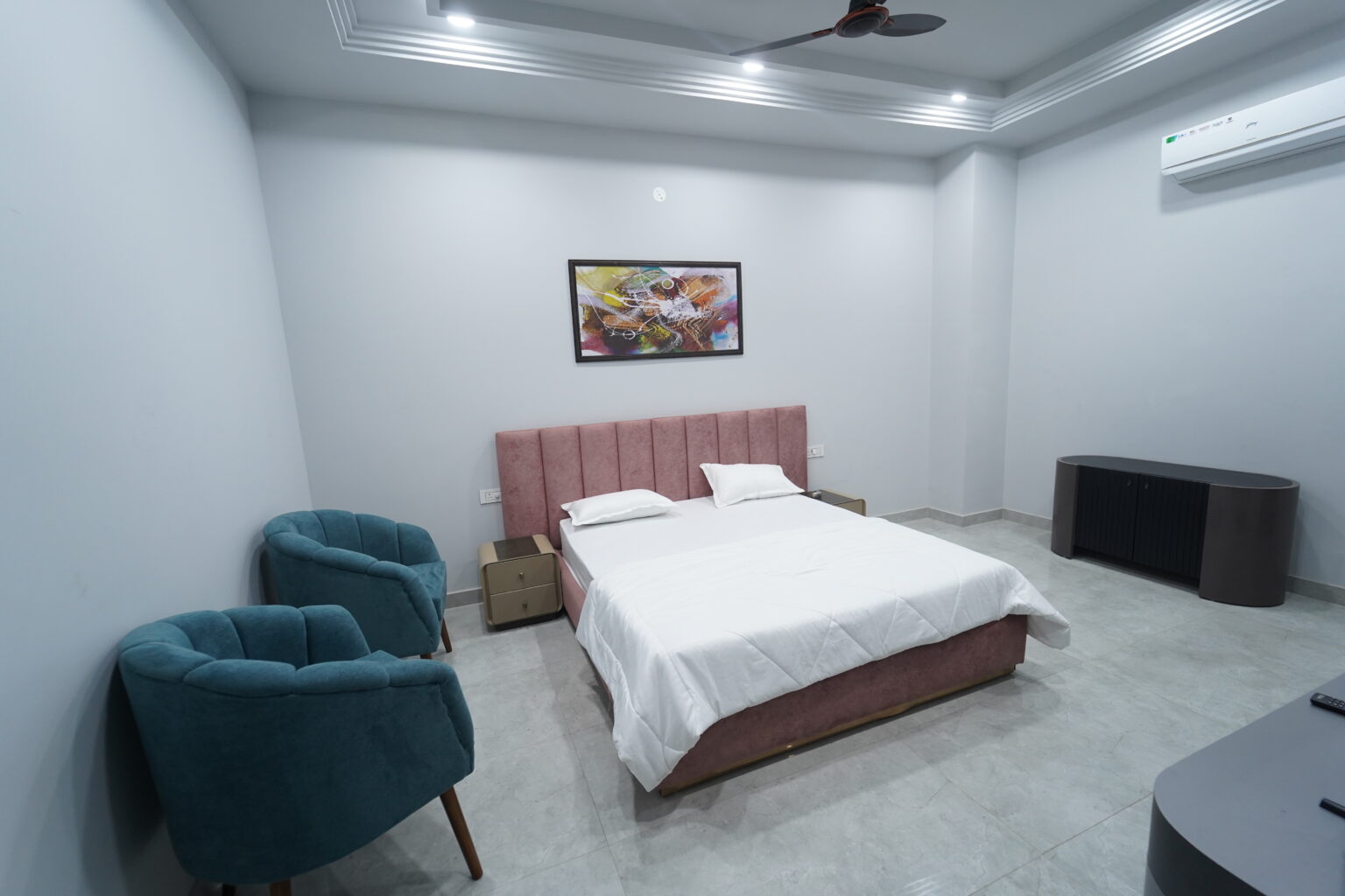Best hotel rooms in sonipat